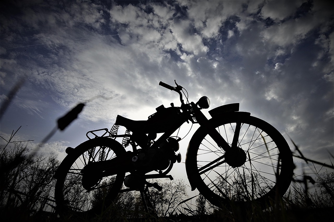 Route en montagne pour motard